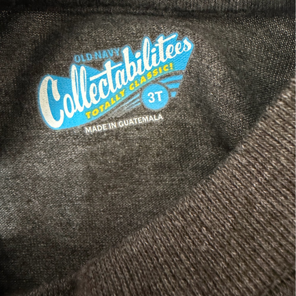 Old Navy Batman Logo size 3T Gray Long Sleeve over layer Tee - Picture 5 of 6